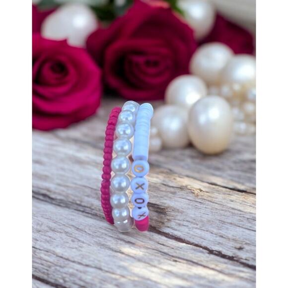 XOXO Red Valentines Bracelets - Set of 3 - Picture 3 of 3
